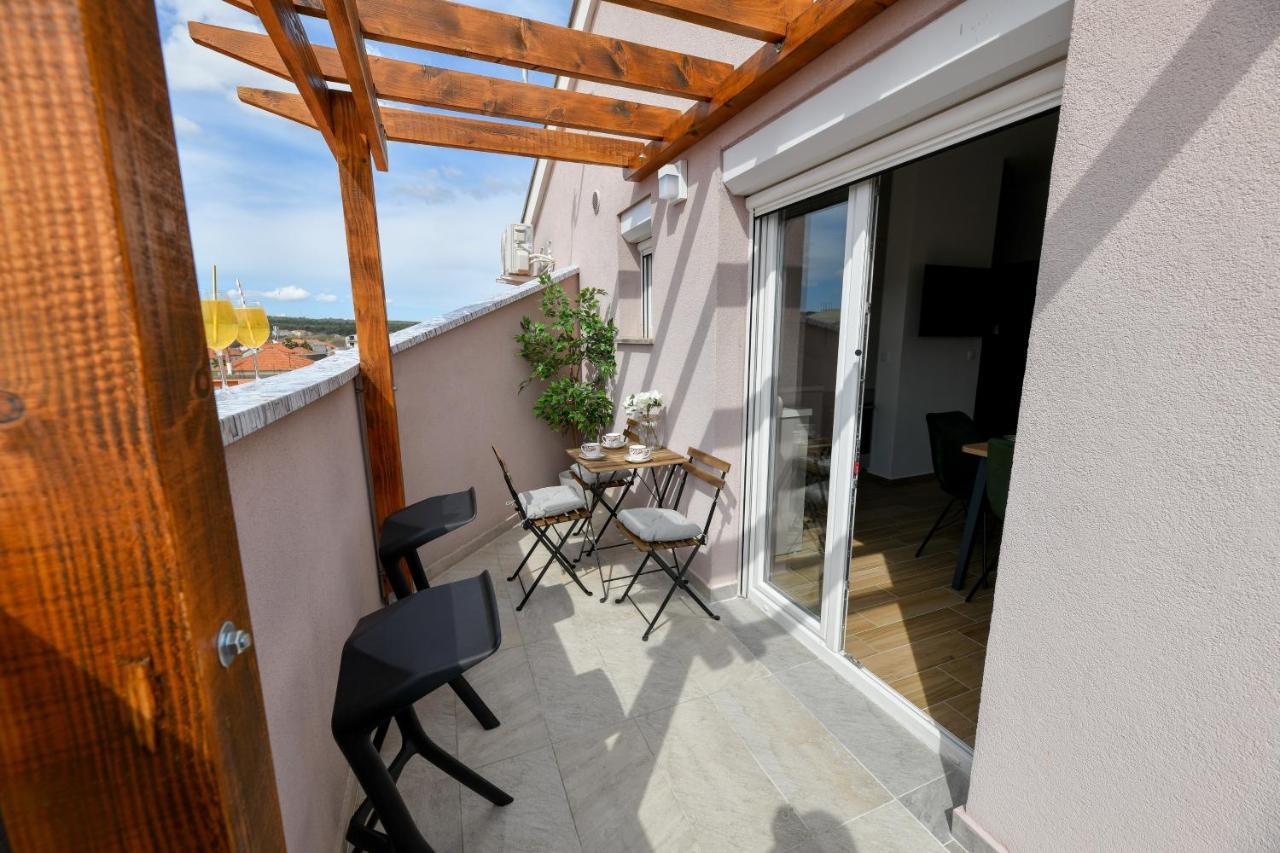 Modern Holiday Apartment "Libra" With Swimming Pool Posedarje Exteriér fotografie