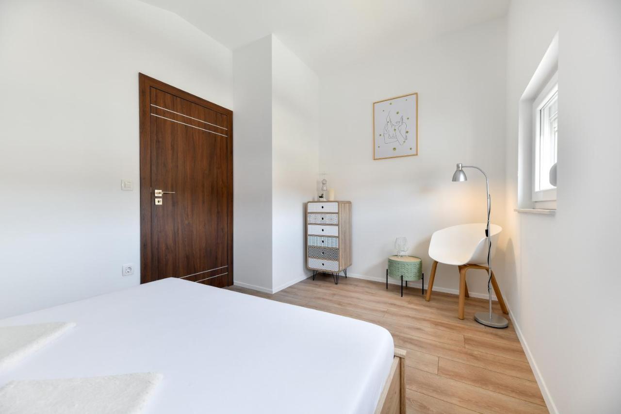 Modern Holiday Apartment "Libra" With Swimming Pool Posedarje Exteriér fotografie