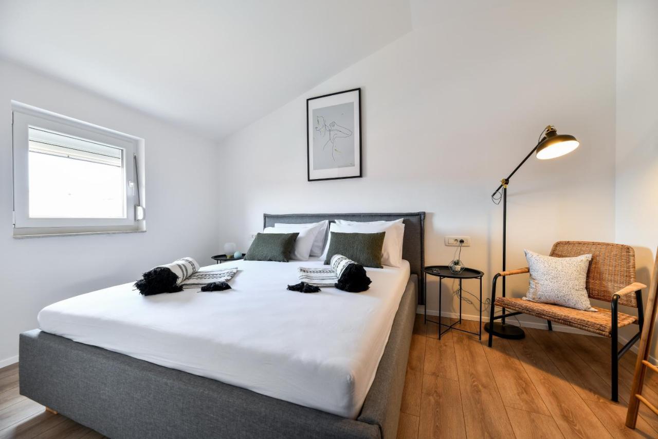 Modern Holiday Apartment "Libra" With Swimming Pool Posedarje Exteriér fotografie